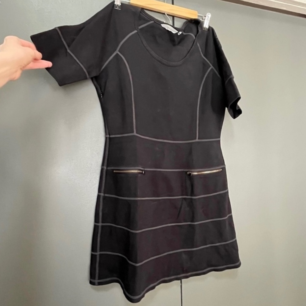 Athleta Black Mini Athletic Dress Short Sleeve